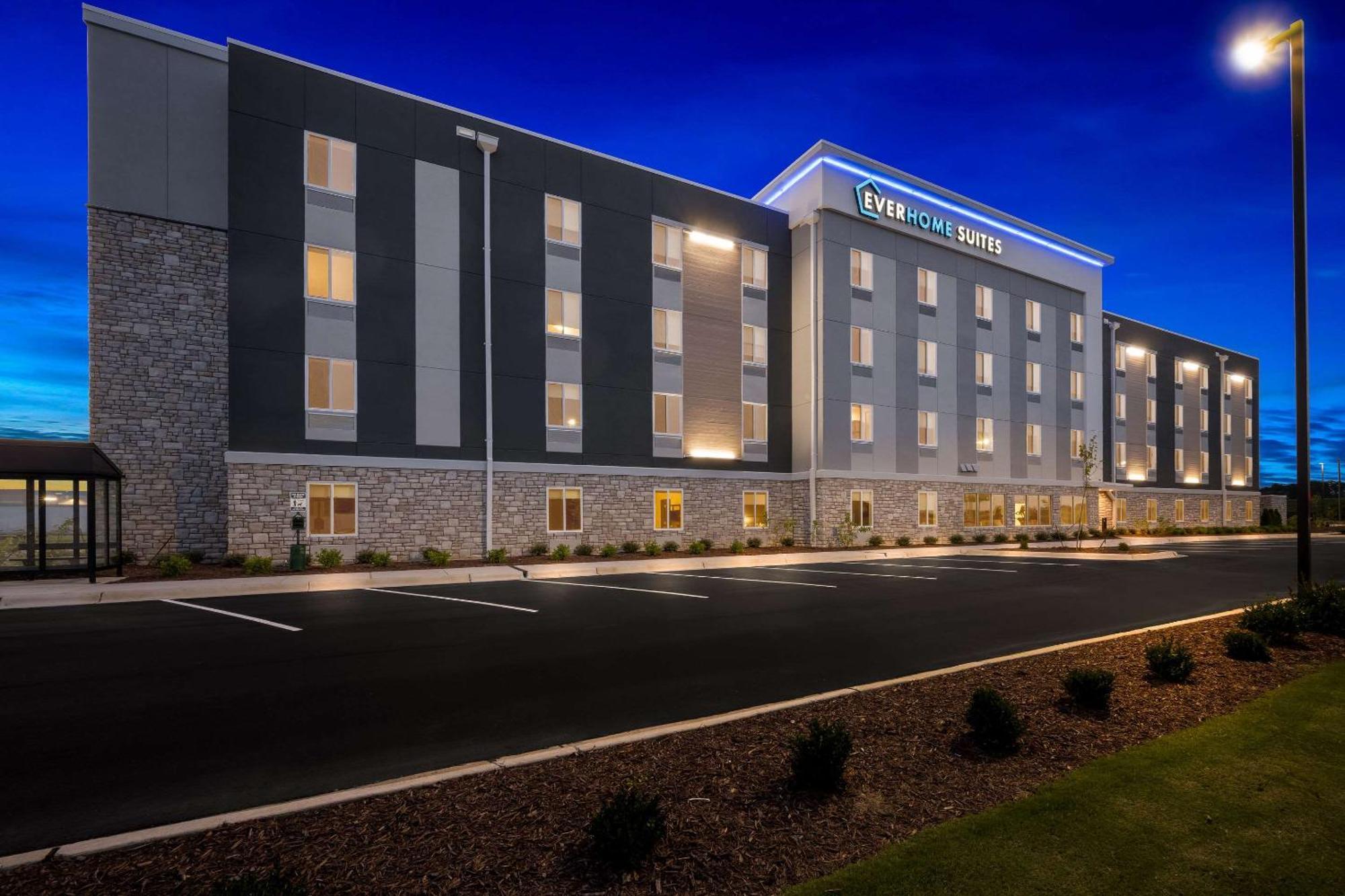 Everhome Suites Fayetteville Near Fort Bragg 外观 照片