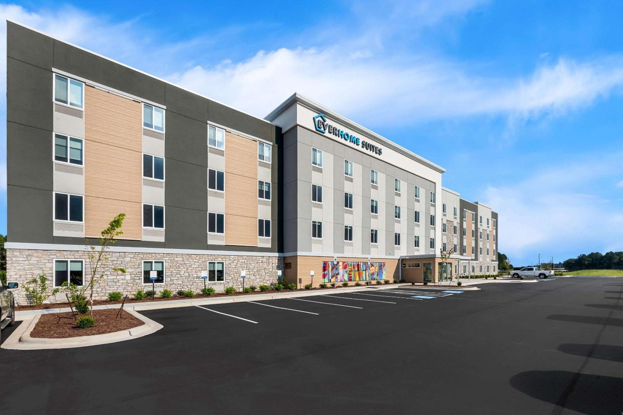 Everhome Suites Fayetteville Near Fort Bragg 外观 照片