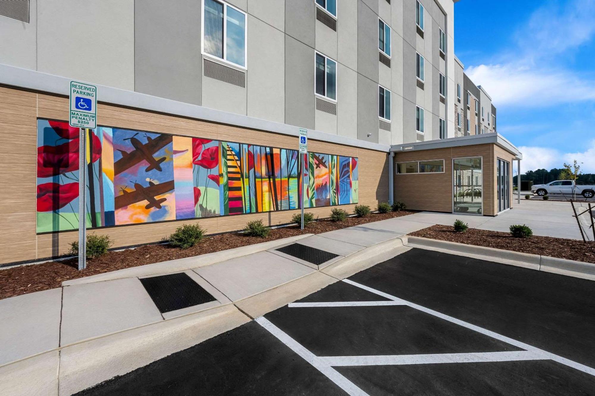 Everhome Suites Fayetteville Near Fort Bragg 外观 照片